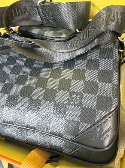 Louis Vuitton trio super clone