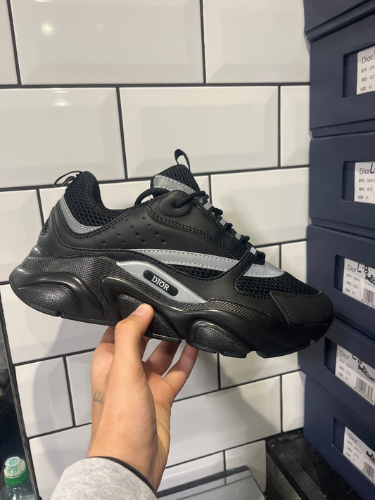 Black Dior’s B22