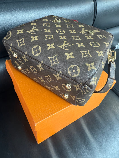 LOUIS VUITTON BAG